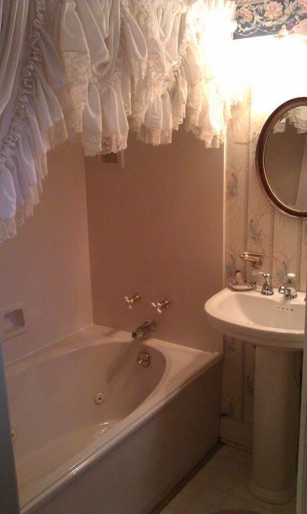 2439 Fairfield "A Bed And Breakfast" Shreveport Esterno foto